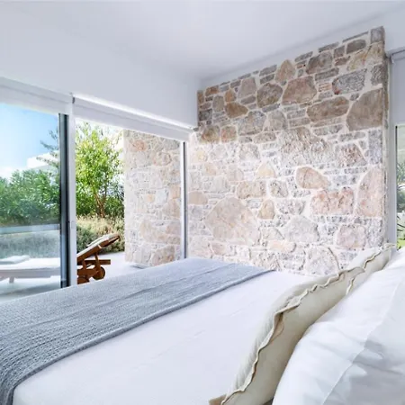 - Hermes Villa Varko